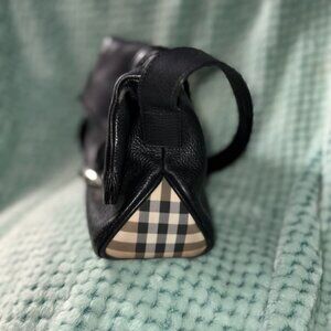 Black Burberry purse / used / great condition